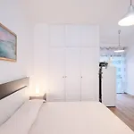 Tuscolana White Apartamento